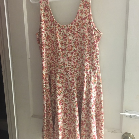 Forever 21 Dresses & Skirts - Casual dress Forever 21 Dresses & Skirts - Casual dress